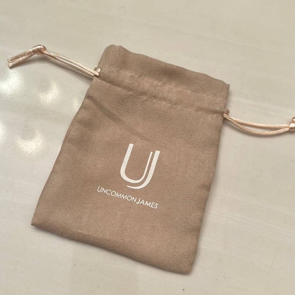 Uncommon James pouch